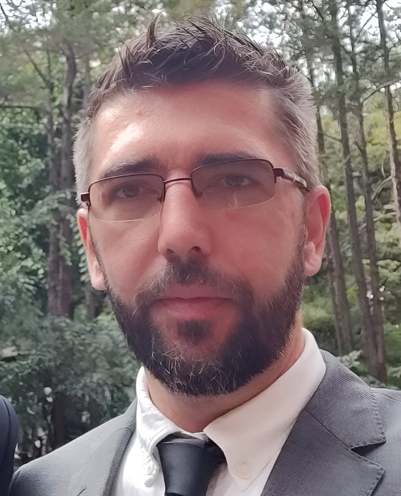 265 - Trash & Rest logo